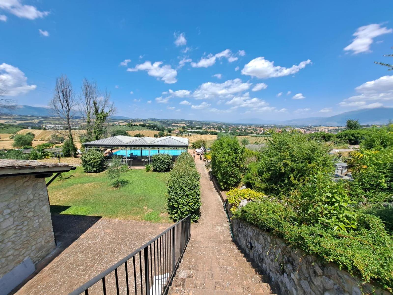 Spoleto By The Pool Guest House Luaran gambar