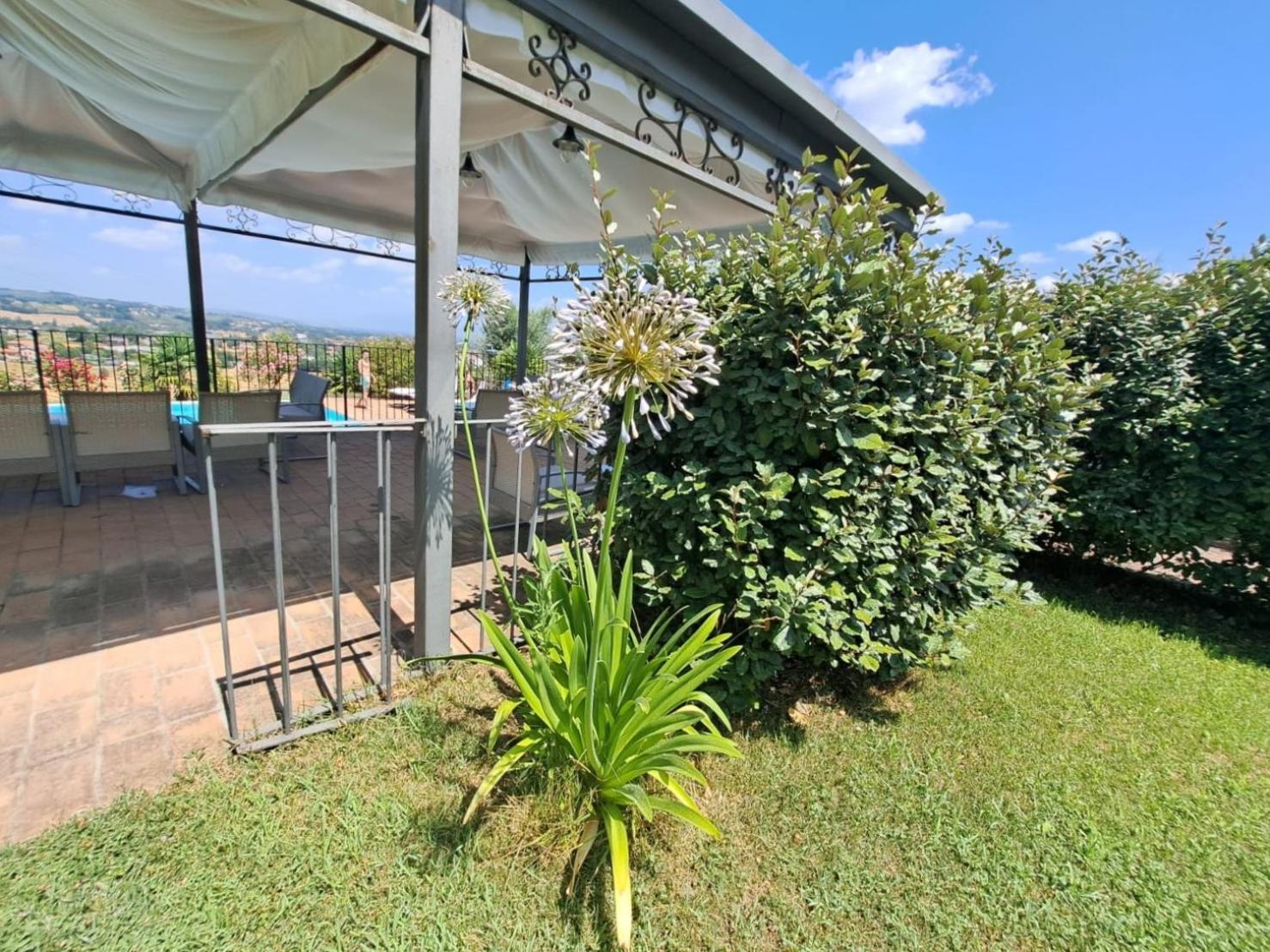 Spoleto By The Pool Guest House Luaran gambar