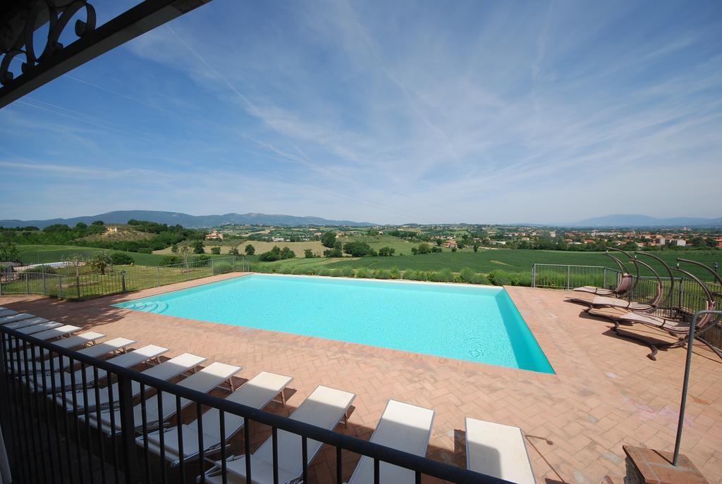 Spoleto By The Pool Guest House Luaran gambar